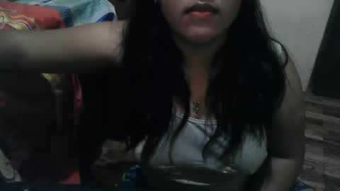 hotiemorenagurl18 online show from September 23, 2:42 pm