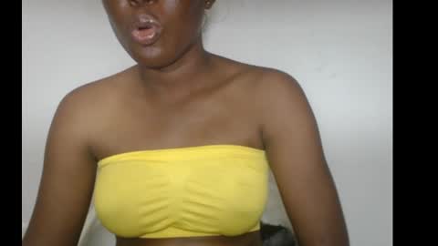 hotjessie0 online show from March 5, 7:21 pm