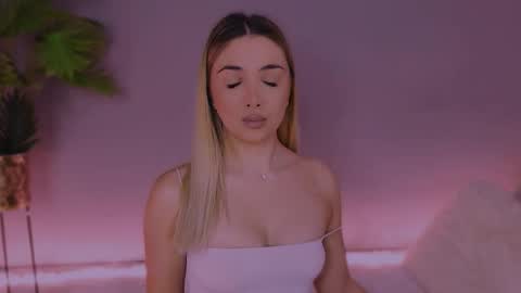 Maria online show from January 7, 8:06 am