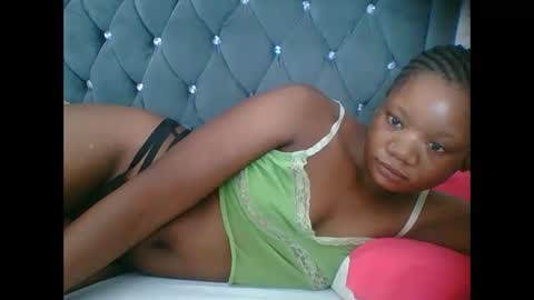 LOYCE online show from March 8, 9:51 pm