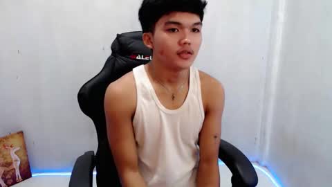 hotking_cummer online show from March 2, 10:33 am