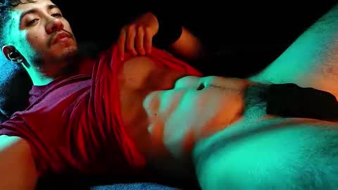 Snapshot of hotlatinking chatting on October 24, 7:43 pm Hotlatinking online show from October 24, 7:43 pm