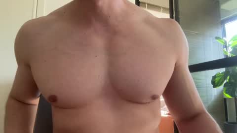 Snapshot of hotlatinmate chatting on August 6, 6:10 pm hotlatinmate online show from August 6, 6:10 pm