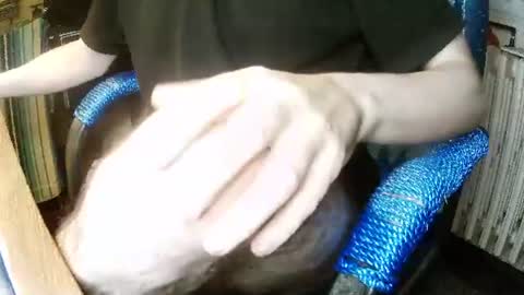 Snapshot of hotleopold chatting on January 6, 2:37 am hotleopold online show from January 6, 2:37 am