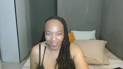 Snapshot of hotlilya chatting on June 12, 8:24 am hotlilya online show from June 12, 8:24 am