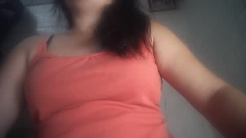 Snapshot of hotmatureladyxxx chatting on February 6, 11:15 pm hotmatureladyxxx online show from February 6, 11:15 pm