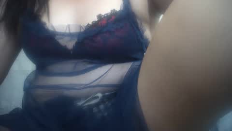 Snapshot of hotmatureladyxxx chatting on February 10, 11:55 pm hotmatureladyxxx online show from February 10, 11:55 pm