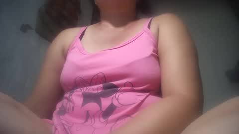 Snapshot of hotmatureladyxxx chatting on February 18, 7:10 am hotmatureladyxxx online show from February 18, 7:10 am