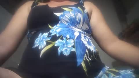 Snapshot of hotmatureladyxxx chatting on February 22, 7:45 am hotmatureladyxxx online show from February 22, 7:45 am