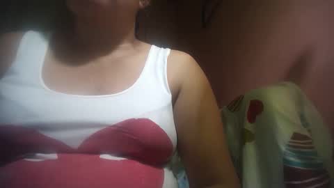 Snapshot of hotmatureladyxxx chatting on September 24, 4:32 pm hotmatureladyxxx online show from September 24, 4:32 pm