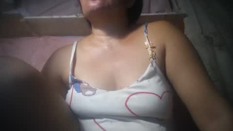 Snapshot of hotmatureladyxxx chatting on May 28, 5:32 pm hotmatureladyxxx online show from May 28, 5:32 pm