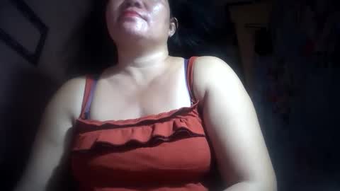 Snapshot of hotmatureladyxxx chatting on June 7, 10:35 pm hotmatureladyxxx online show from June 7, 10:35 pm