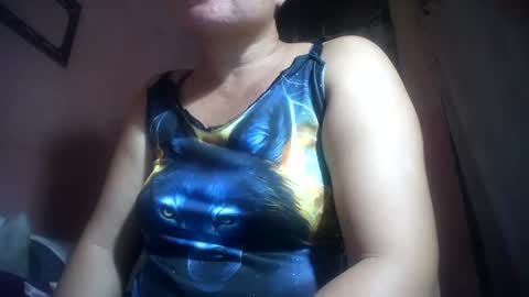 Snapshot of hotmatureladyxxx chatting on June 23, 7:06 am hotmatureladyxxx online show from June 23, 7:06 am