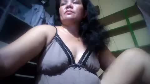 Snapshot of hotmatureladyxxx chatting on July 9, 2:32 pm hotmatureladyxxx online show from July 9, 2:32 pm