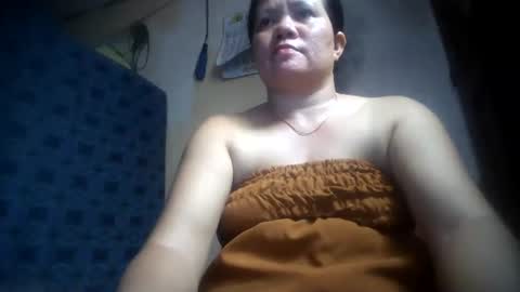 Snapshot of hotmatureladyxxx chatting on July 13, 6:16 am hotmatureladyxxx online show from July 13, 6:16 am
