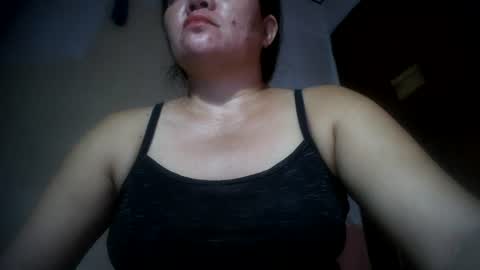 Snapshot of hotmatureladyxxx chatting on August 1, 10:52 pm hotmatureladyxxx online show from August 1, 10:52 pm
