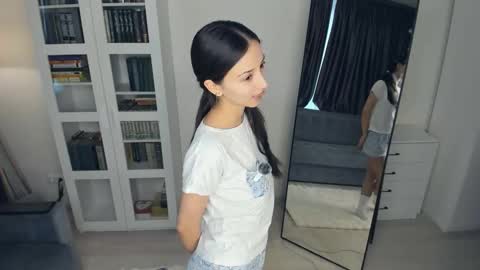 Snapshot of hotmodeon chatting on February 20, 8:16 am Cherry online show from February 20, 8:16 am