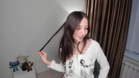 Snapshot of hotmodeon chatting on April 2, 3:31 pm Cherry online show from April 2, 3:31 pm