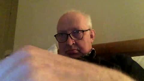 hotmuff99 online show from December 31, 5:40 pm