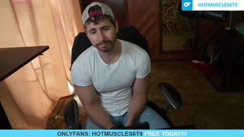 hotmuscles6t9 online show from May 27, 2:25 pm