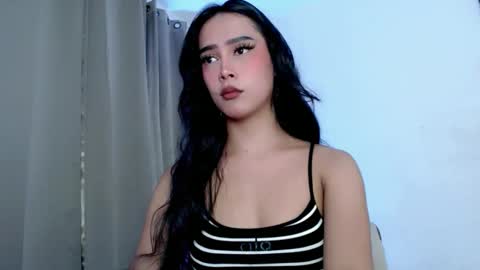 Snapshot of hotnaughty_beatrice chatting on October 31, 8:10 pm HOT BEATRICE online show from October 31, 8:10 pm