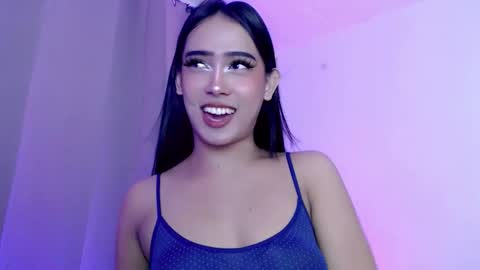 Snapshot of hotnaughty_beatrice chatting on November 7, 7:36 pm HOT BEATRICE online show from November 7, 7:36 pm