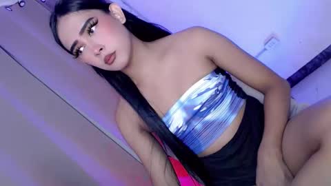 HOT BEATRICE online show from January 12, 1:38 pm