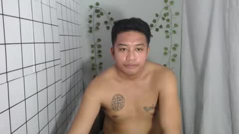 Snapshot of hotnielkhalifa chatting on September 30, 2:27 am neilkhalifa online show from September 30, 2:27 am