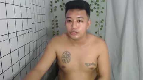 Snapshot of hotnielkhalifa chatting on October 4, 8:23 am neilkhalifa online show from October 4, 8:23 am