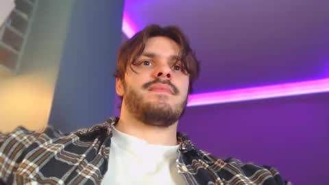 Snapshot of hotpolishsausage chatting on February 16, 3:26 am Jason online show from February 16, 3:26 am