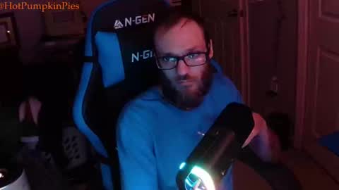 hotpumpkinpies online show from December 30, 3:36 am