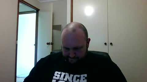 hotrodder323 online show from December 11, 6:14 am