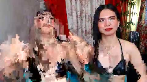 Snapshot of hotsinfulbabes_savana chatting on May 5, 2:41 am Savana olala online show from May 5, 2:41 am