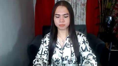 Snapshot of hotsinfulbabes_savana chatting on May 19, 11:00 pm Savana olala online show from May 19, 11:00 pm