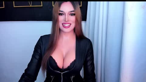 STELLA online show from March 25, 8:04 pm