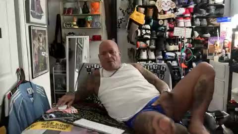 hotstuff775616 online show from January 11, 2:38 am