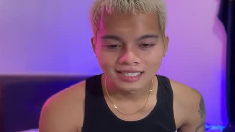 Snapshot of hotstuffph chatting on March 19, 5:44 am C A R L I T O online show from March 19, 5:44 am