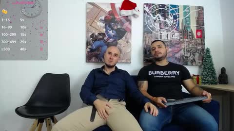 hott_asses online show from December 16, 1:43 pm