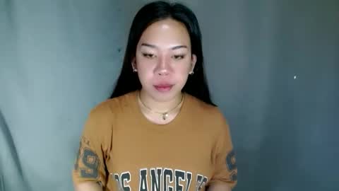 jelaigrande  online show from April 21, 11:18 pm