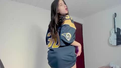 Snapshot of hott_hanna chatting on January 26, 6:28 am Hott Hanna online show from January 26, 6:28 am