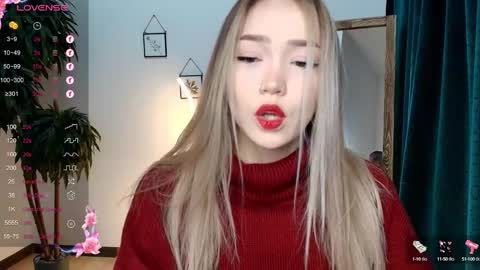 hello Im Eva online show from December 5, 2:20 am