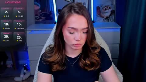 hello Im Eva online show from April 21, 9:37 am