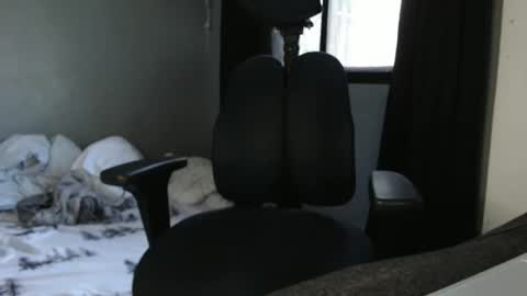 hottie_kyle69 online show from April 8, 1:38 am