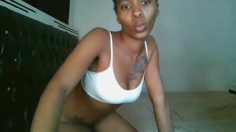 hottie_mistie online show from May 19, 6:36 pm