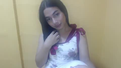 Snapshot of hottiescummerx chatting on August 6, 9:39 pm N I C A online show from August 6, 9:39 pm