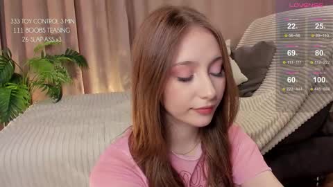 hottpeachh online show from September 12, 2:39 pm