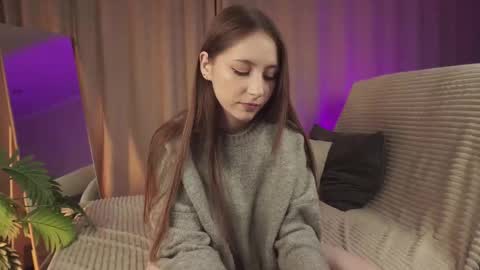 hottpeachh online show from October 4, 5:33 pm