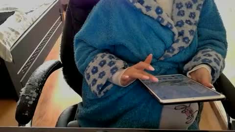 Mary online show from April 13, 9:59 am