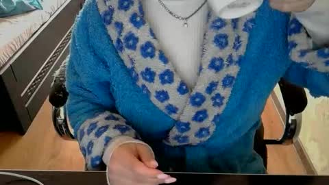 Mary online show from April 24, 3:36 pm