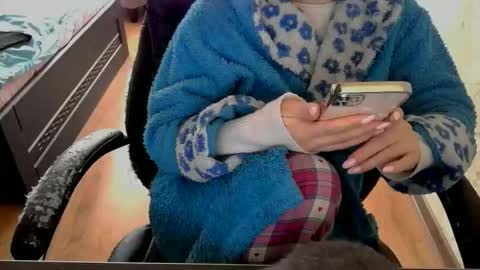 Snapshot of hotty_mary chatting on April 29, 8:40 am Mary online show from April 29, 8:40 am
